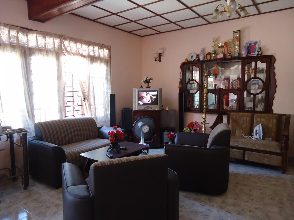 Hector House Hotel Уелигама Екстериор снимка