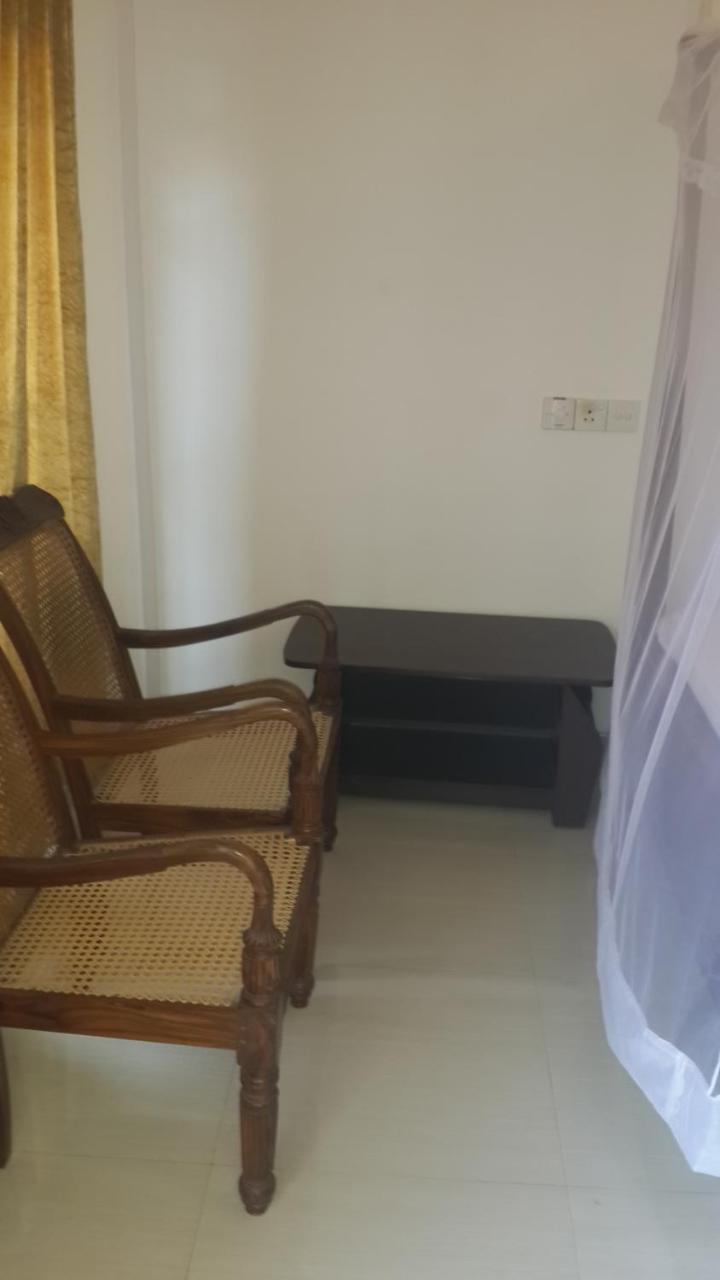 Hector House Hotel Уелигама Екстериор снимка